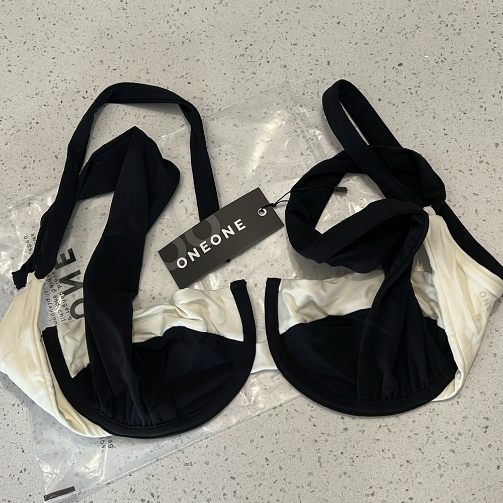 Oneone Swim Amanda Top Cape